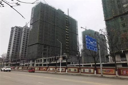 龙泉首府165万169.5m2送车位